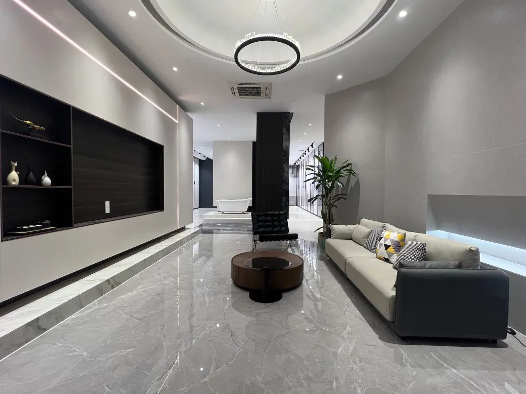 終端風采 | 強輝東陽旗艦店,現代時尚,以素色致敬生活(圖11) 終端風采 | 強輝東陽旗艦店,現代時尚,以素色致敬生活(圖11)