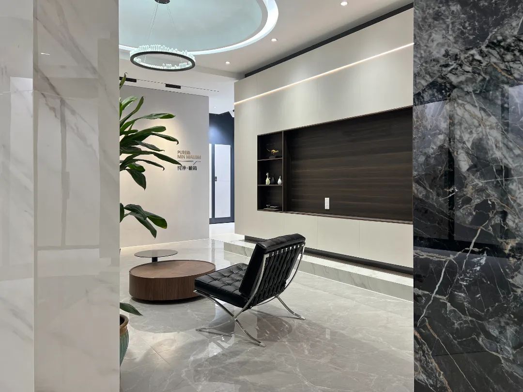 終端風采 | 強輝東陽旗艦店,現代時尚,以素色致敬生活(圖13) 終端風采 | 強輝東陽旗艦店,現代時尚,以素色致敬生活(圖13)