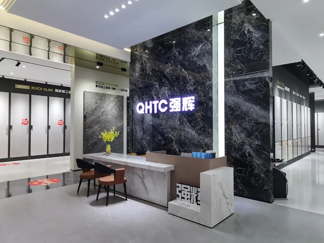 終端風采 | 強輝淮南旗艦店,中性格調(diào),以藝術裝點設計(圖5) 終端風采 | 強輝淮南旗艦店,中性格調(diào),以藝術裝點設計(圖5)