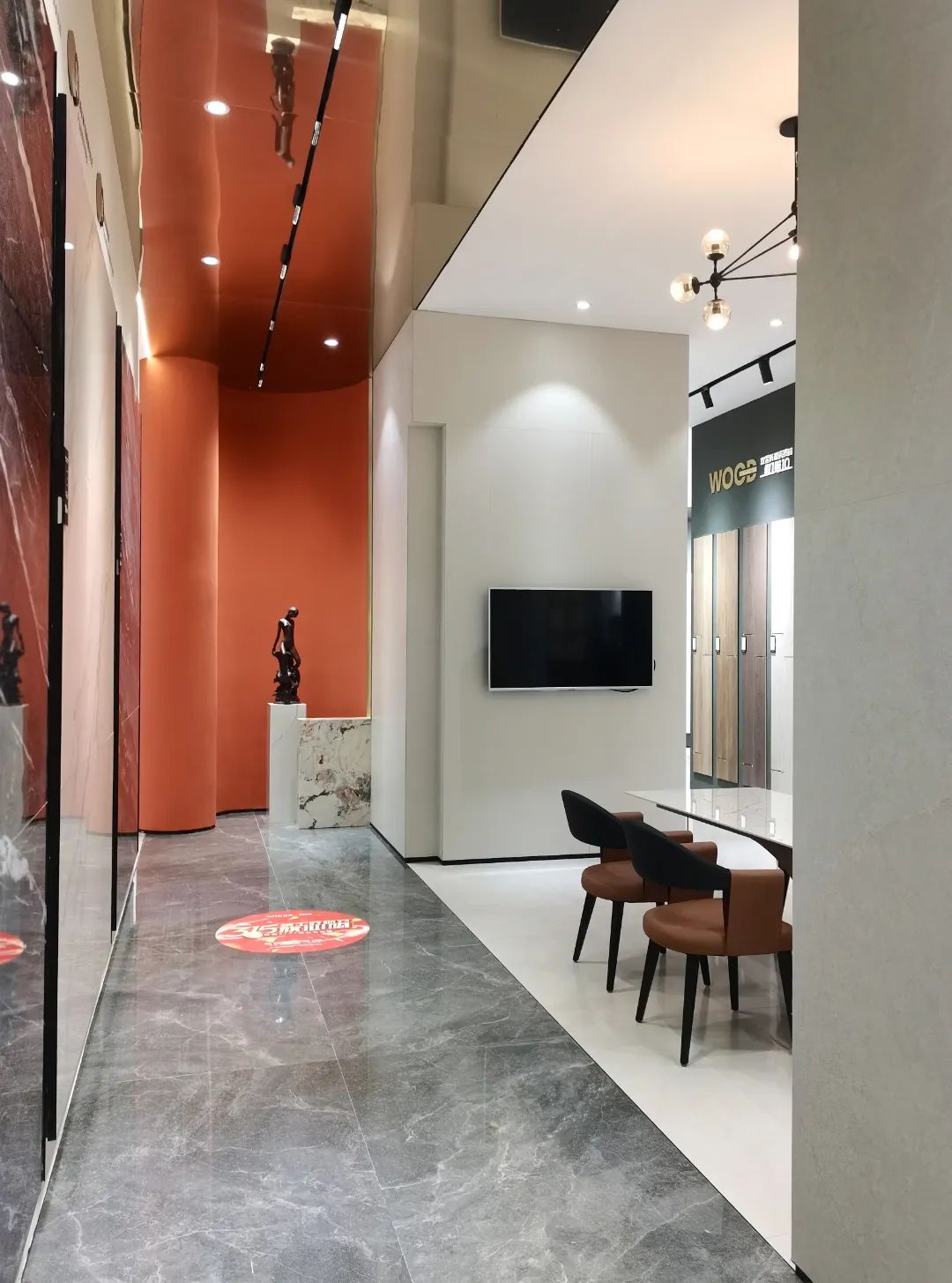 終端風采 | 強輝淮南旗艦店,中性格調(diào),以藝術裝點設計(圖6) 終端風采 | 強輝淮南旗艦店,中性格調(diào),以藝術裝點設計(圖6)