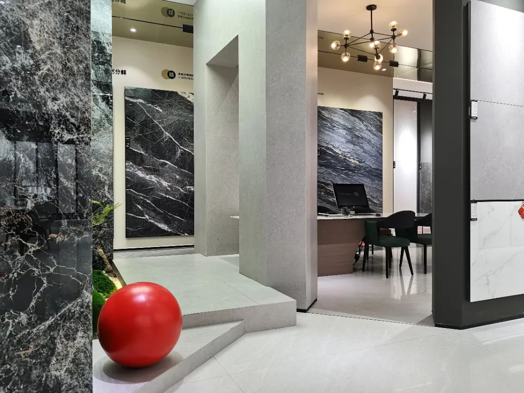 終端風采 | 強輝淮南旗艦店,中性格調(diào),以藝術裝點設計(圖18) 終端風采 | 強輝淮南旗艦店,中性格調(diào),以藝術裝點設計(圖18)