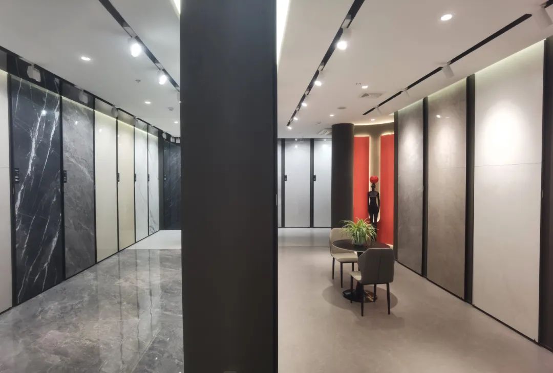 終端風(fēng)采 | 強輝福州旗艦店,邂逅愜意如詩的藝術(shù)空間(圖10) 終端風(fēng)采 | 強輝福州旗艦店,邂逅愜意如詩的藝術(shù)空間(圖10)