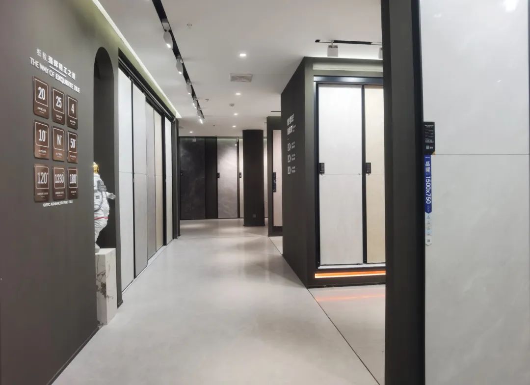 終端風(fēng)采 | 強輝福州旗艦店,邂逅愜意如詩的藝術(shù)空間(圖12) 終端風(fēng)采 | 強輝福州旗艦店,邂逅愜意如詩的藝術(shù)空間(圖12)