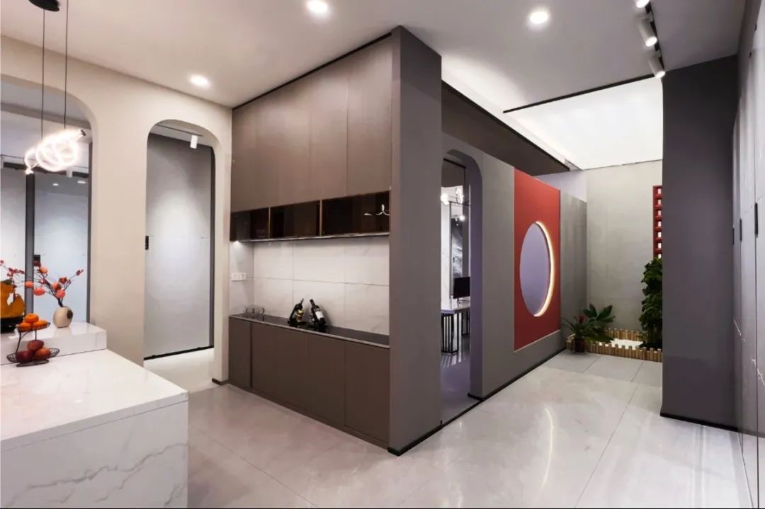 終端風采 | 強輝江山旗艦店,以現代設計聚合時尚空間之美(圖12) 終端風采 | 強輝江山旗艦店,以現代設計聚合時尚空間之美(圖12)