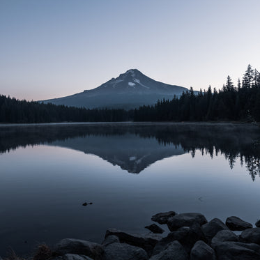 艾特思巖板系列?墨雨煙云 | 質(zhì)感空間,隨心定義(圖2) 圖片