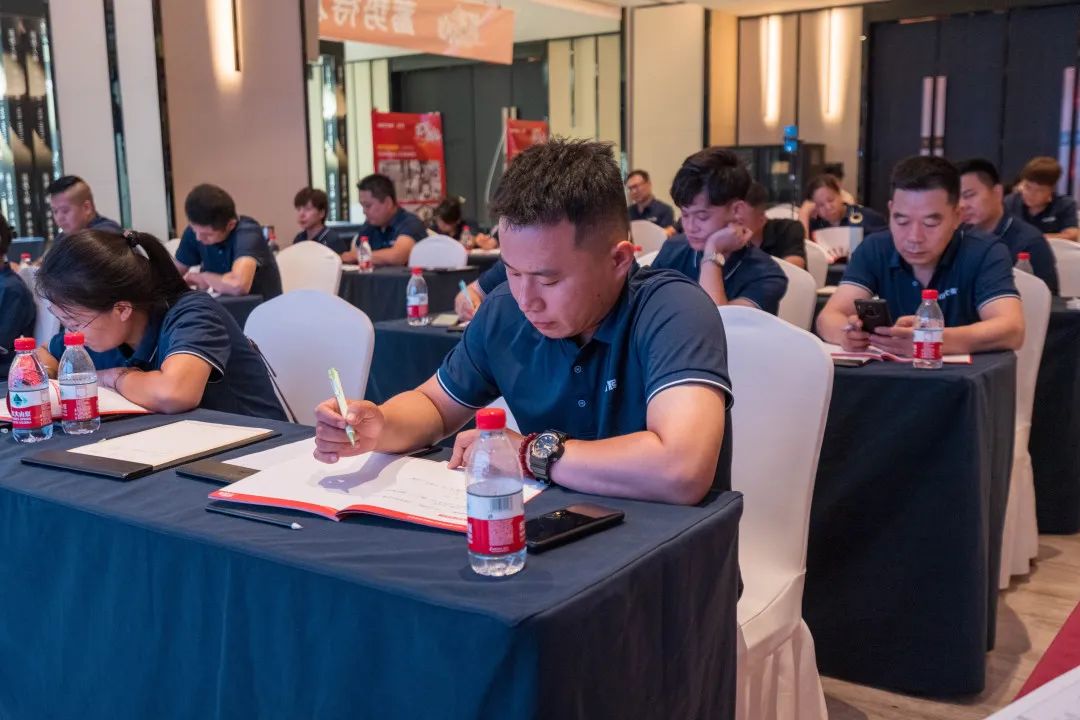 蓄勢(shì)?賦能 | 2023 強(qiáng)輝質(zhì)感大師新品全國巡講邯鄲站順利結(jié)營(圖11) 圖片