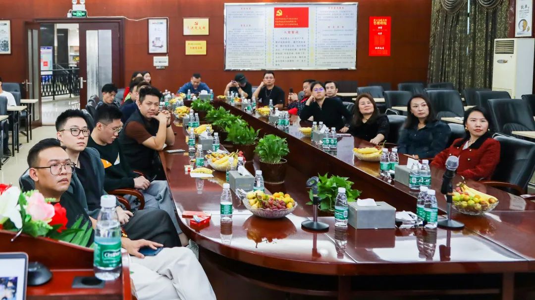 摯友同行追遠夢 | 強輝×廣東保時捷車友會活動圓滿舉行(圖13) 摯友同行追遠夢 | 強輝×廣東保時捷車友會活動圓滿舉行(圖13)