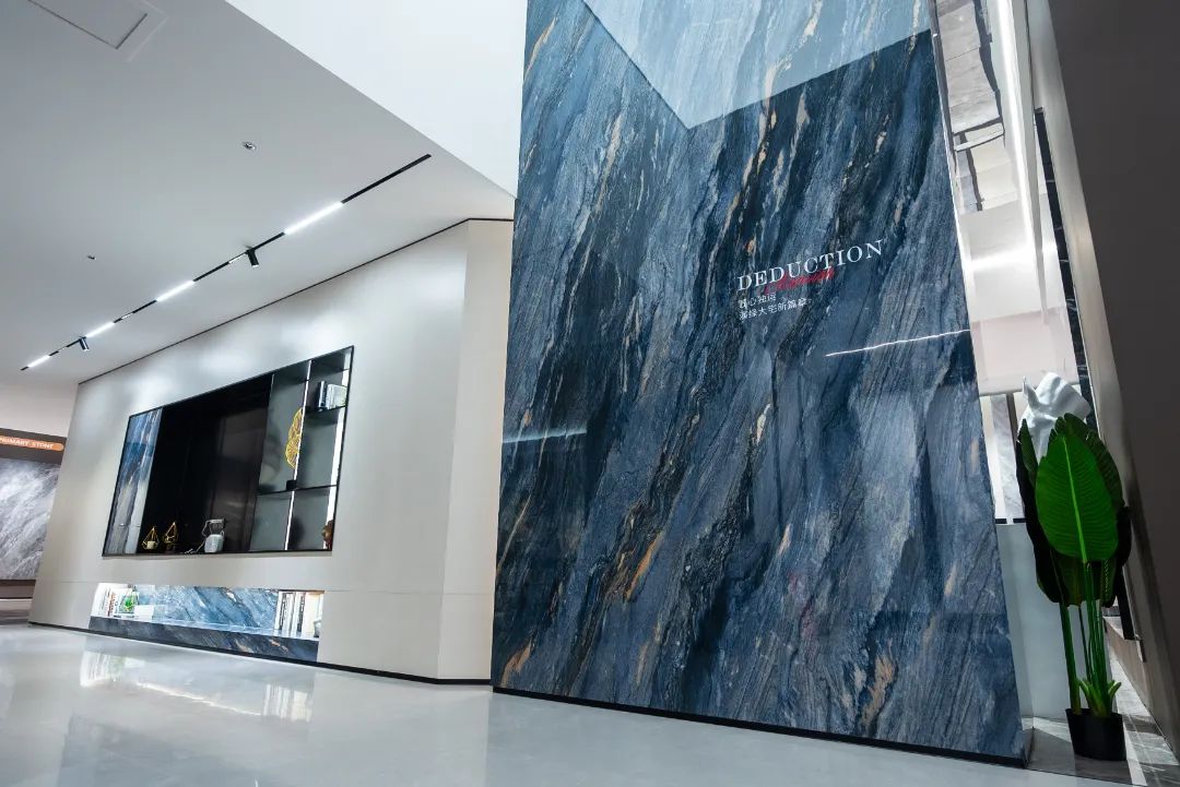 終端風采 | 強輝晉江旗艦店,品味質感大師館,打卡美學新坐標(圖14) 終端風采 | 強輝晉江旗艦店,品味質感大師館,打卡美學新坐標(圖14)