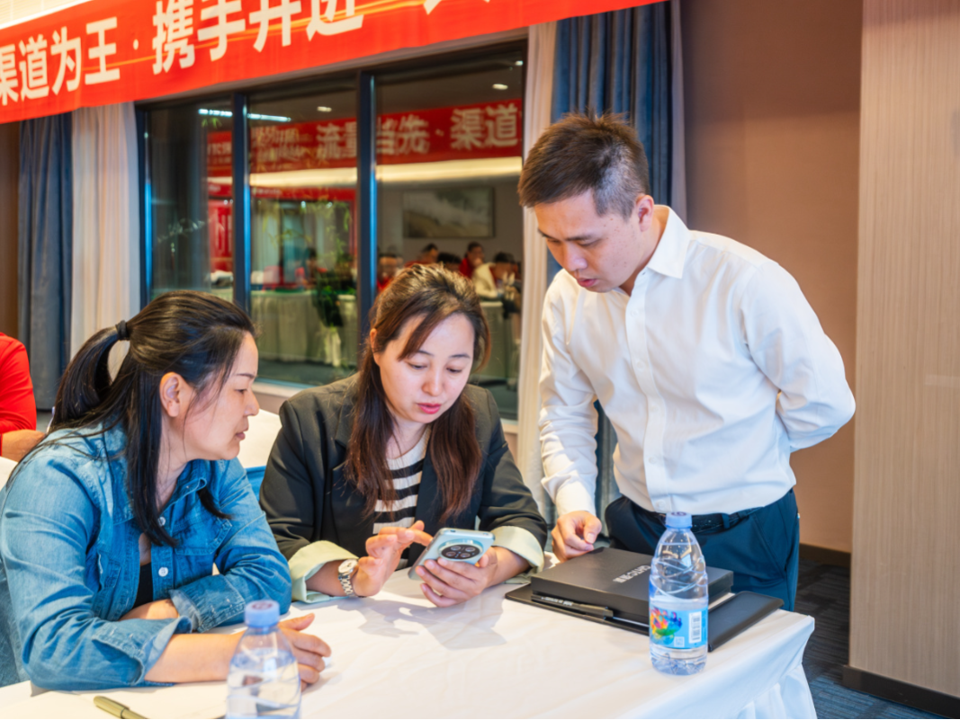 聚勢共鑒?標桿領航 | 強輝2025區域培訓峰會暨美學賦能行動晉江站圓滿落幕(圖11)