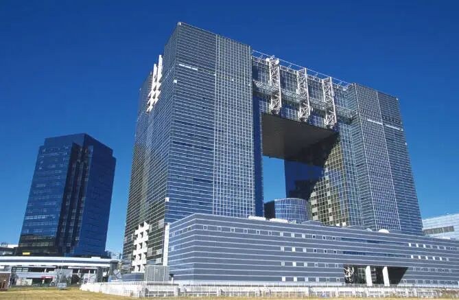 榜樣力量 | 強輝精工瓷磚斬獲2025年度家居領軍品牌(圖12) 榜樣力量 | 強輝精工瓷磚斬獲2025年度家居領軍品牌(圖12)