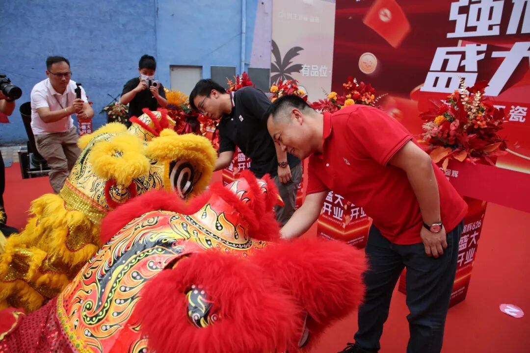 步履不停 奔赴新程 | 強輝山東淄博旗艦店盛大開業(圖7) 步履不停 奔赴新程 | 強輝山東淄博旗艦店盛大開業(圖7)