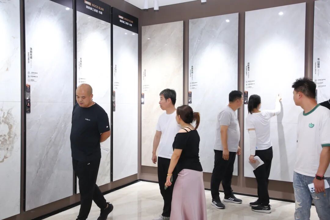 步履不停 奔赴新程 | 強輝山東淄博旗艦店盛大開業(圖20) 步履不停 奔赴新程 | 強輝山東淄博旗艦店盛大開業(圖20)